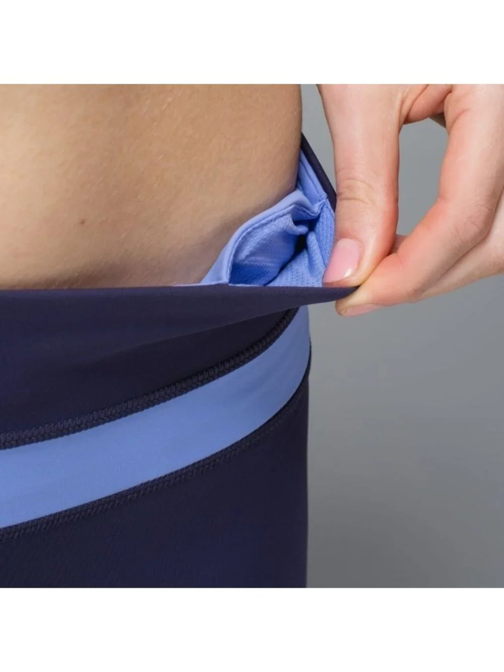 Lululemon Run: Inspire Crop II Cadet Blue / Lullaby